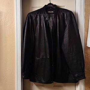 Men's leather jacket.